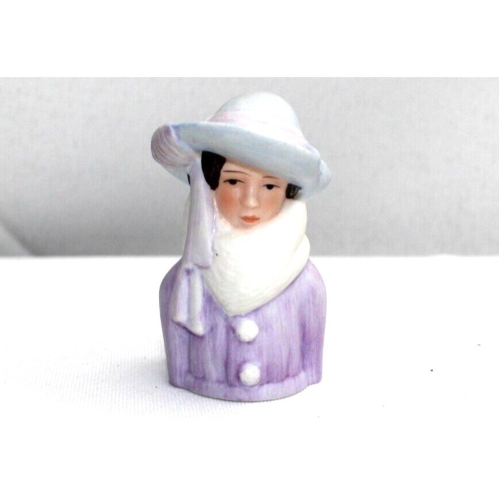 VTG Thimble‎ 1983 Avon Ladies of American Fashion Circa 1923 Purple